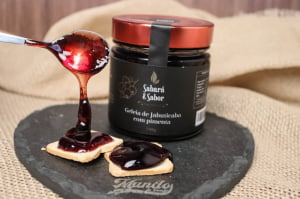 GELEIA DE JABUTICABA COM PIMENTA ARTESANAL 240G